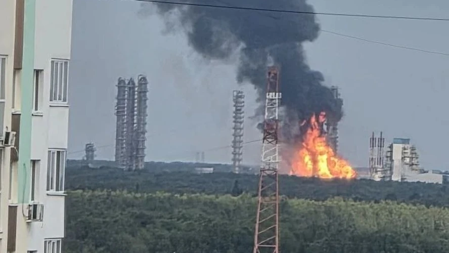 Ураження «ЗапСибНефтехиму»: у Тобольську підтверджено удар понад 2000 км від України