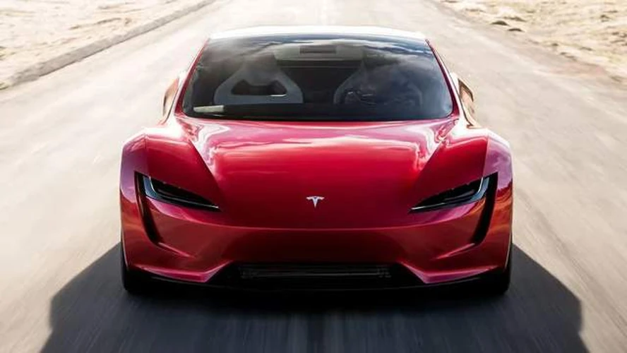 Tesla може презентувати оновлений Roadster із двигунами SpaceX до кінця серпня